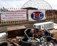 Associazione Quartiere capizz striscione rifiuti