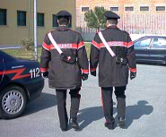 Carabinieri due in piedi