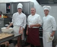 Caritas pasti mensa Lam