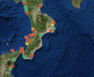 Goletta verde rosso mare inquinato