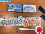 Polizia soldi e coca A2