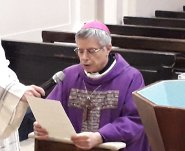 Schillaci vescovo chiesa microfono2