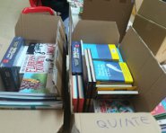 Scuola Don Milani libri scatole