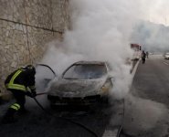 Vigili fuoco incendio auto falerna