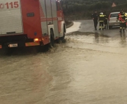 Vigili fuoco strade allagate