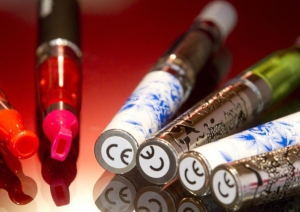 Si inizia a fumare sempre prima. 4% prova e-cig già alle Elementari